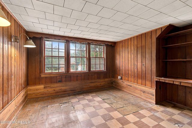 78 Clinton Avenue, Eatontown, NJ 07724