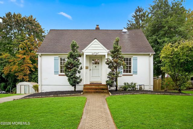 78 Clinton Avenue, Eatontown, NJ 07724