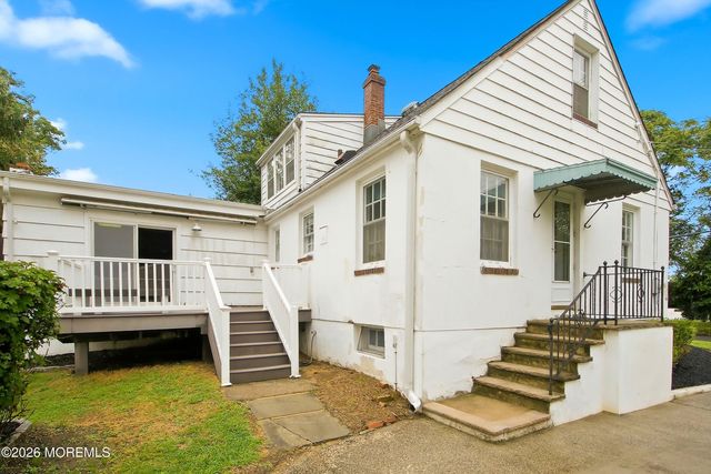 78 Clinton Avenue, Eatontown, NJ 07724