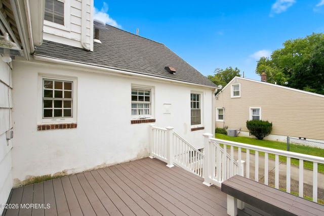78 Clinton Avenue, Eatontown, NJ 07724