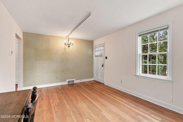 78 Clinton Avenue, Eatontown, NJ 07724