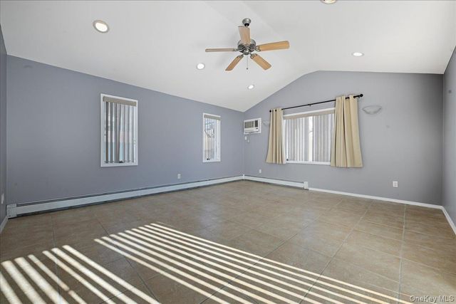 29 Disc Lane, Wantagh, NY 11793