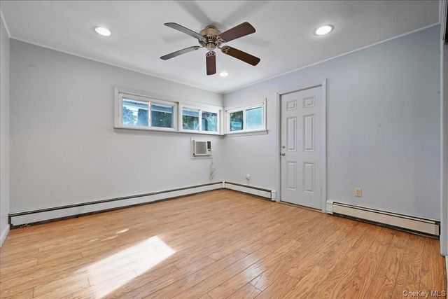 29 Disc Lane, Wantagh, NY 11793