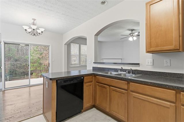 43 Golden Pine Road, Austell, GA 30168