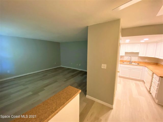 2170 Knox Mcrae Drive 5, Titusville, FL 32780