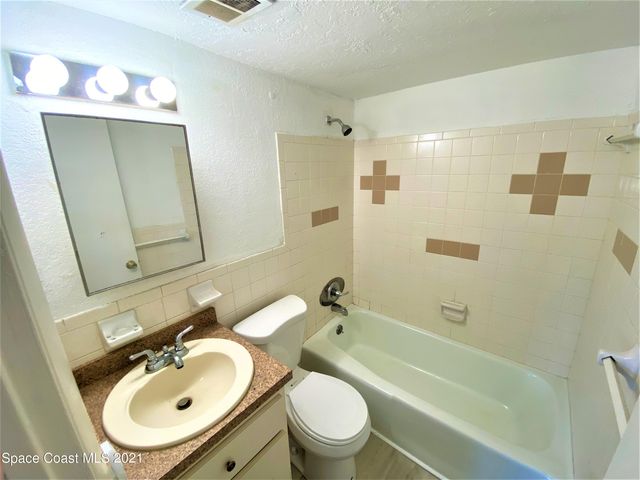 2170 Knox Mcrae Drive 5, Titusville, FL 32780