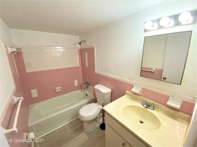 2170 Knox Mcrae Drive 5, Titusville, FL 32780