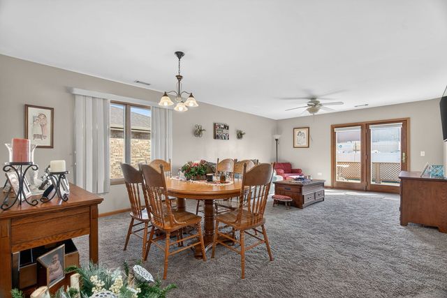 2700 Eagle Drive 2700, Joliet, IL 60436