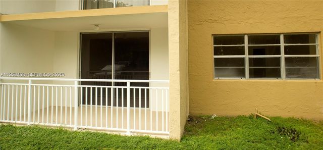 6940 Miami Gardens Dr 1-126, Hialeah, FL 33015