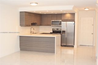 6940 Miami Gardens Dr 1-126, Hialeah, FL 33015