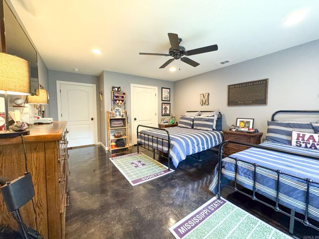 2021 Boundary Oaks Drive, Jonesboro, AR 72404