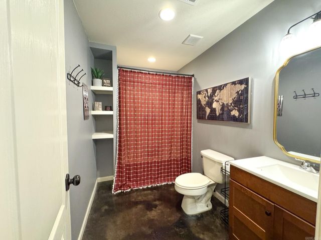 2021 Boundary Oaks Drive, Jonesboro, AR 72404