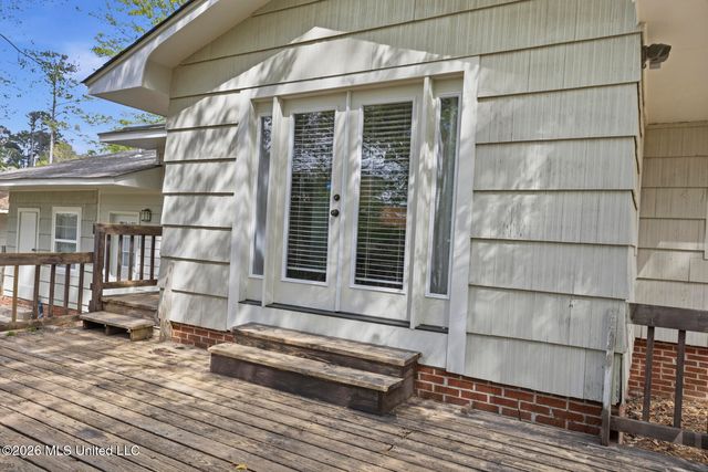 4039 Berkley Drive, Jackson, MS 39211