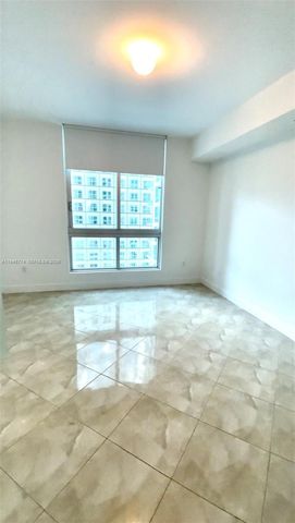 300 S Biscayne Blvd T-1803, Miami, FL 33131
