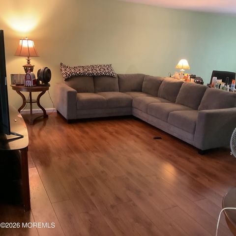 445 Pfister Road, Jackson, NJ 08527