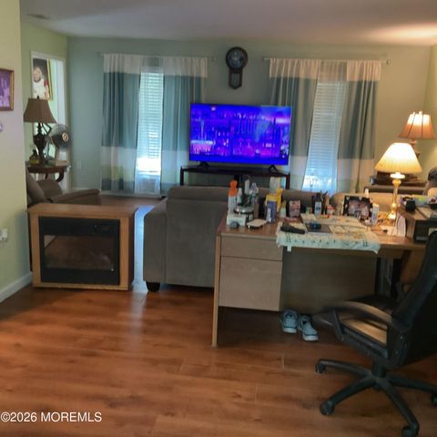 445 Pfister Road, Jackson, NJ 08527