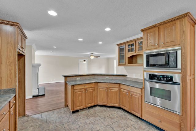 336 Charis Drive, Stonewall, LA 71078