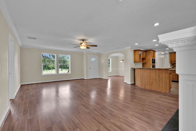 336 Charis Drive, Stonewall, LA 71078