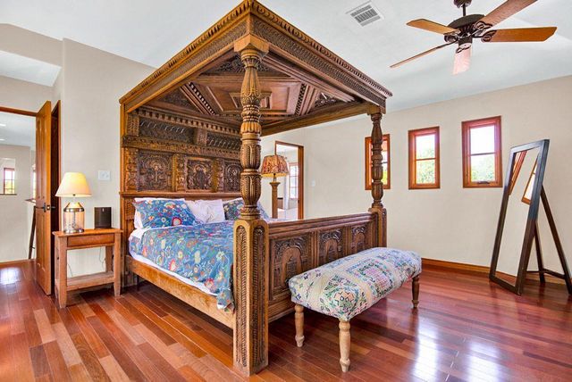 541 Martindale Falls RD, Martindale, TX 78655