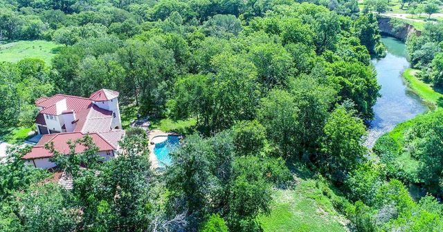 541 Martindale Falls RD, Martindale, TX 78655