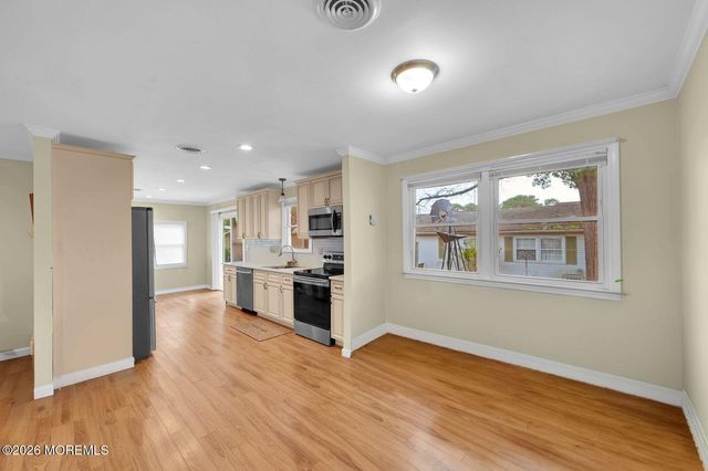 20 Falmouth Avenue 72, Whiting, NJ 08759