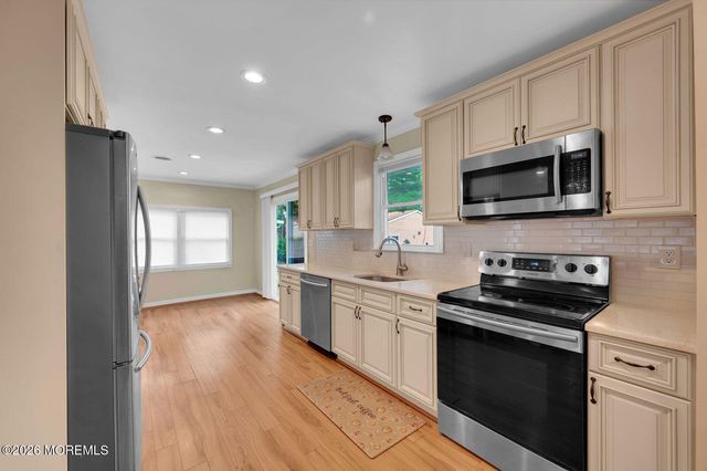 20 Falmouth Avenue 72, Whiting, NJ 08759