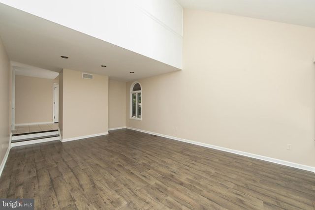 49 BRADFORD WAY, Voorhees, NJ 08043