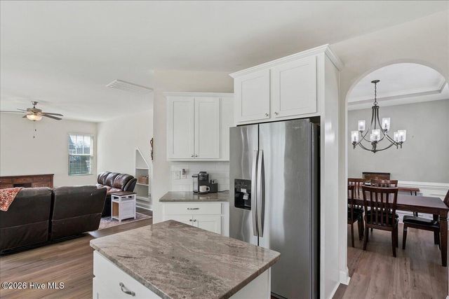 215 Farmhouse Lane, Carthage, NC 28327