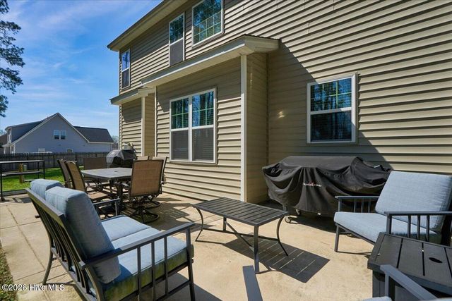 215 Farmhouse Lane, Carthage, NC 28327