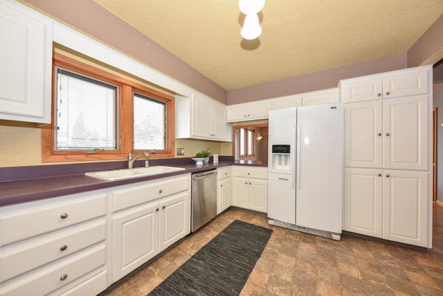 W210N11170 Mountbrooke DRIVE, Germantown, WI 53022