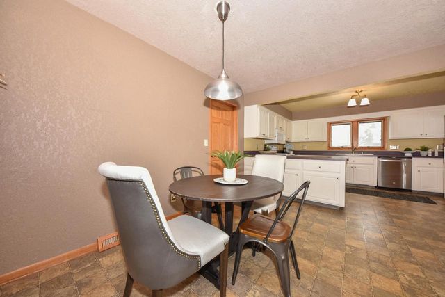 W210N11170 Mountbrooke DRIVE, Germantown, WI 53022