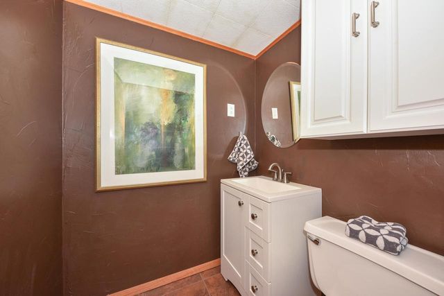 W210N11170 Mountbrooke DRIVE, Germantown, WI 53022