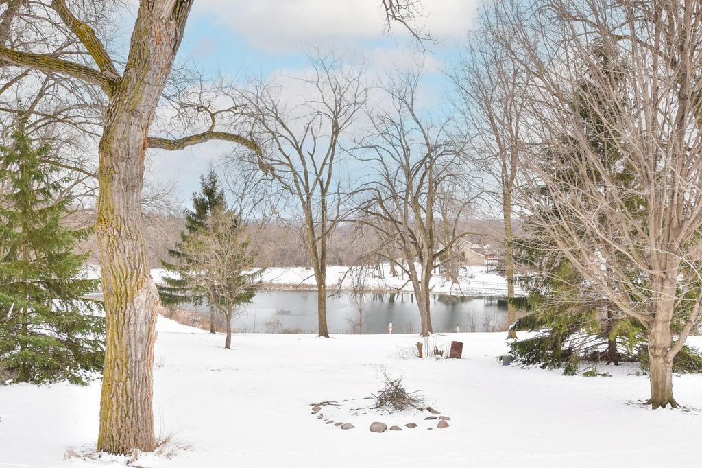 W210N11170 Mountbrooke DRIVE, Germantown, WI 53022