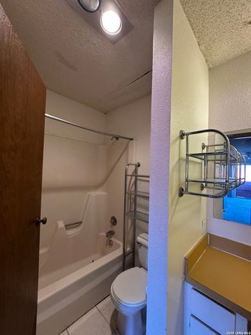 3243 Nacogdoches Rd Apt 906, San Antonio, TX 78217