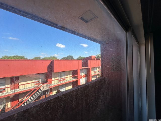 3243 Nacogdoches Rd Apt 906, San Antonio, TX 78217