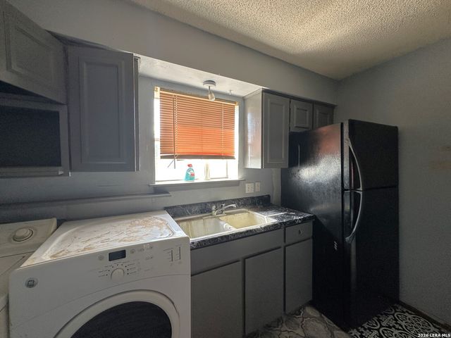 3243 Nacogdoches Rd Apt 906, San Antonio, TX 78217