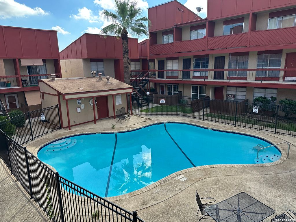 3243 Nacogdoches Rd Apt 906, San Antonio, TX 78217