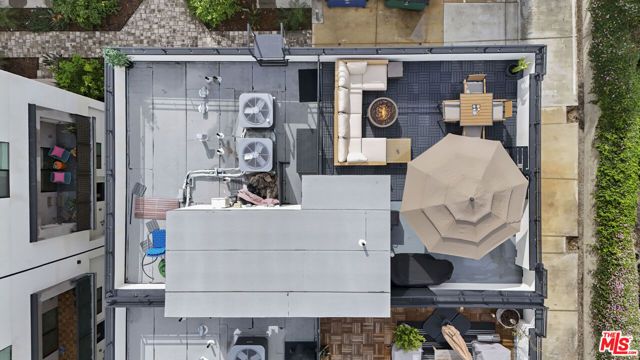 6716 N Royce Lane, Van Nuys (los Angeles), CA 91411