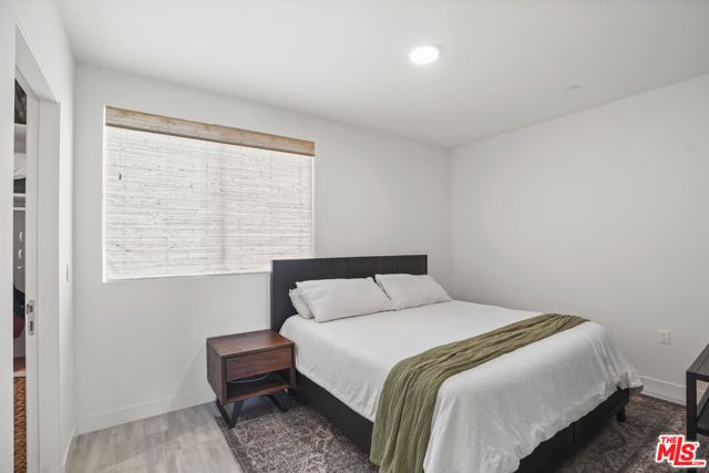 6716 N Royce Lane, Van Nuys (los Angeles), CA 91411