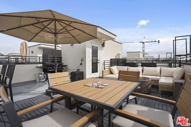 6716 N Royce Lane, Van Nuys (los Angeles), CA 91411