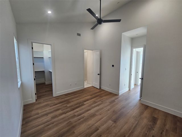 2139 Mail Avenue 101, Dallas, TX 75235