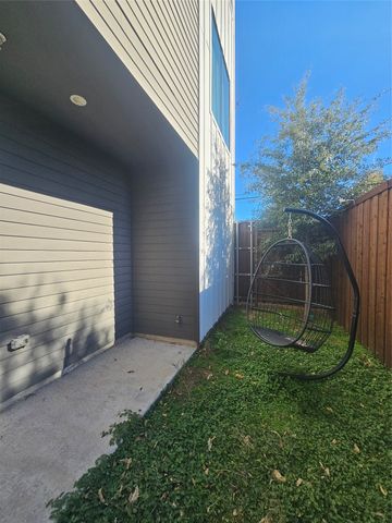 2139 Mail Avenue 101, Dallas, TX 75235