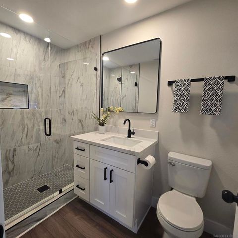 8202 Beaver Lake Dr., San Diego, CA 92119