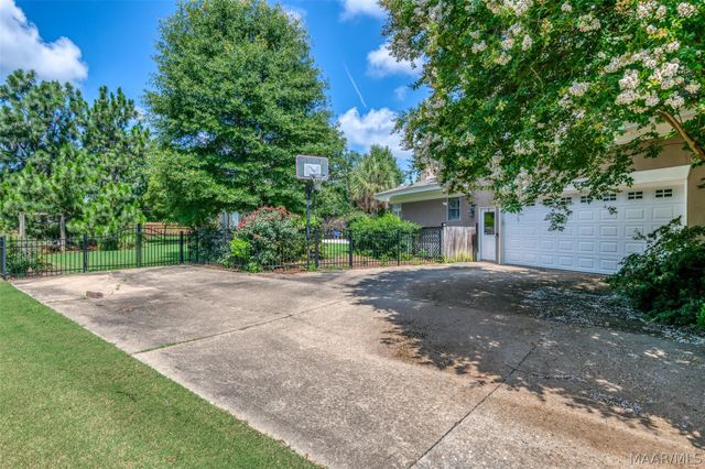 6100 HENLEY HEDGE Court, Montgomery, AL 36117