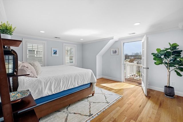 40 Catherine TWO, Boston, MA 02131
