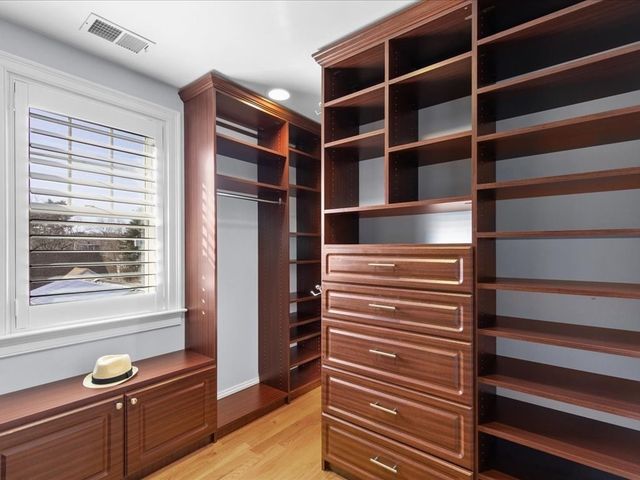 40 Catherine TWO, Boston, MA 02131