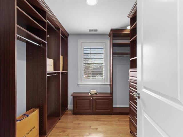 40 Catherine TWO, Boston, MA 02131
