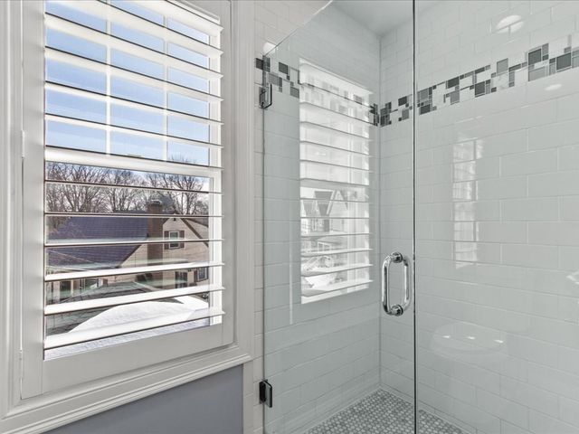 40 Catherine TWO, Boston, MA 02131