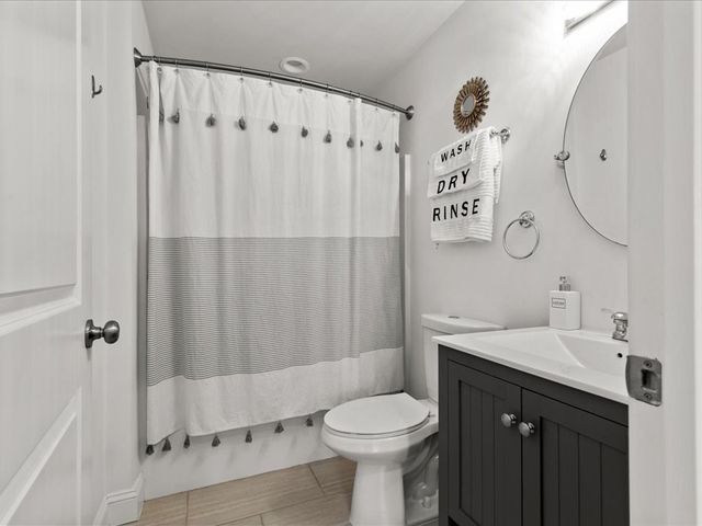40 Catherine TWO, Boston, MA 02131