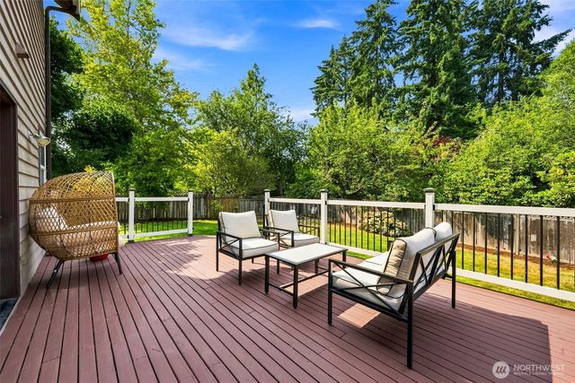 2512 20th Avenue NE, Olympia, WA 98506